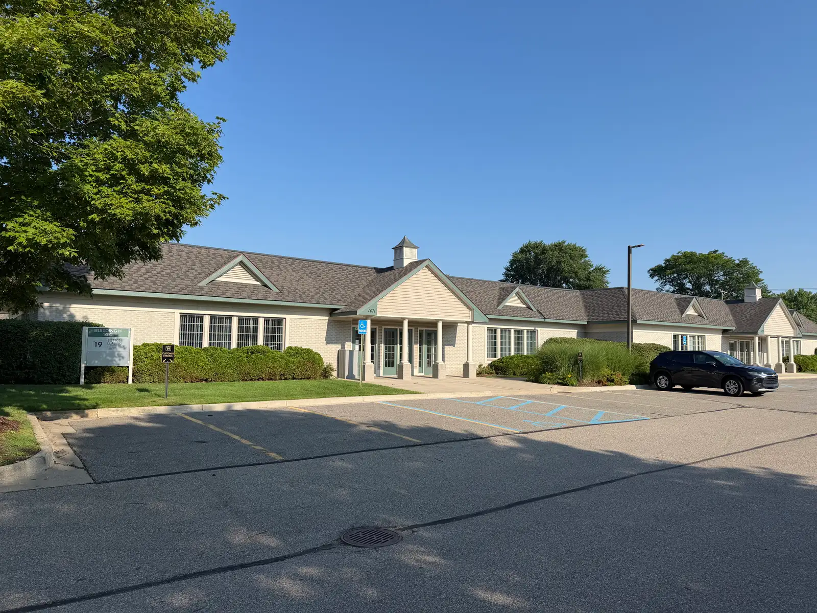 Crown Office Village image 3