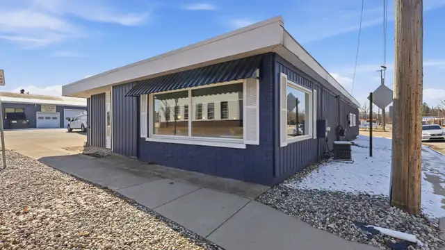 228 N Jefferson St thumbnail 3