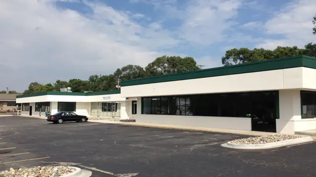 319-325 S Waverly Road thumbnail 4