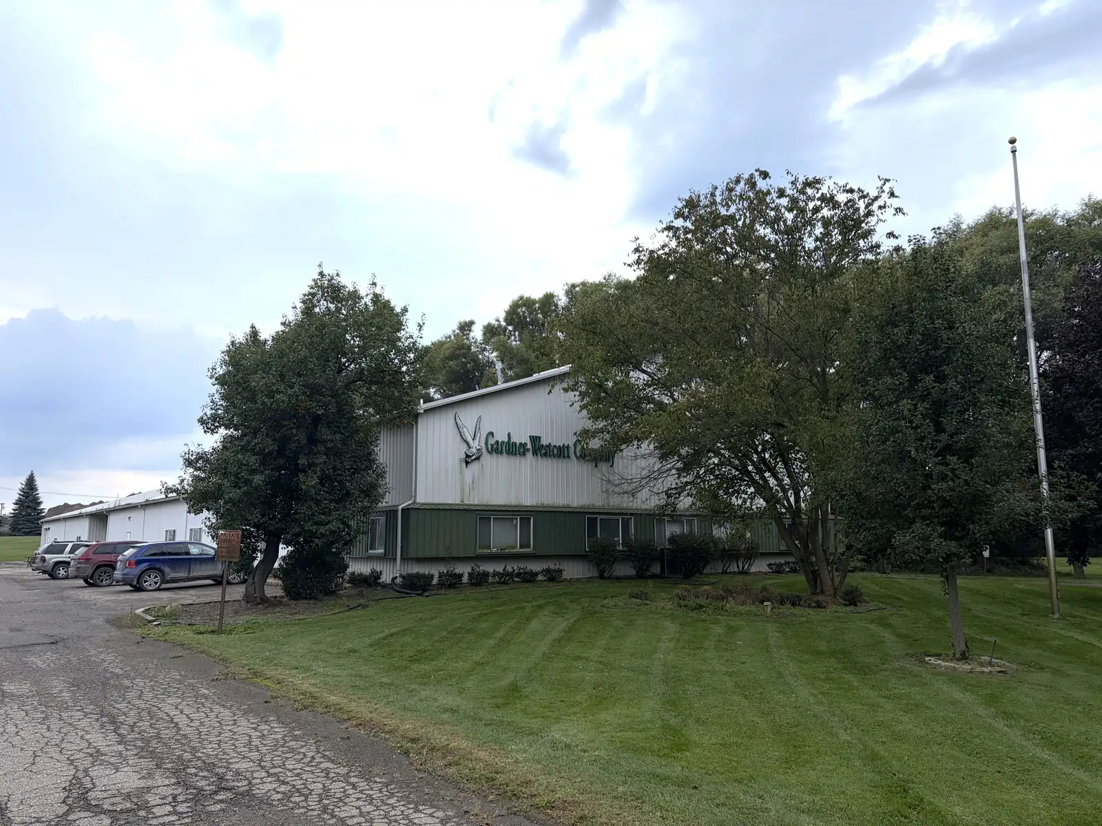 10110 Six Mile Rd