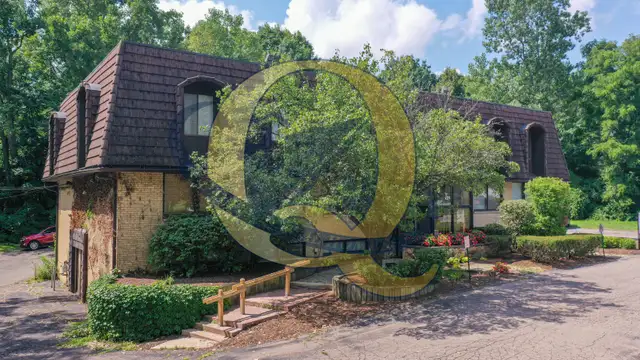2442 E Maple Ave thumbnail 4