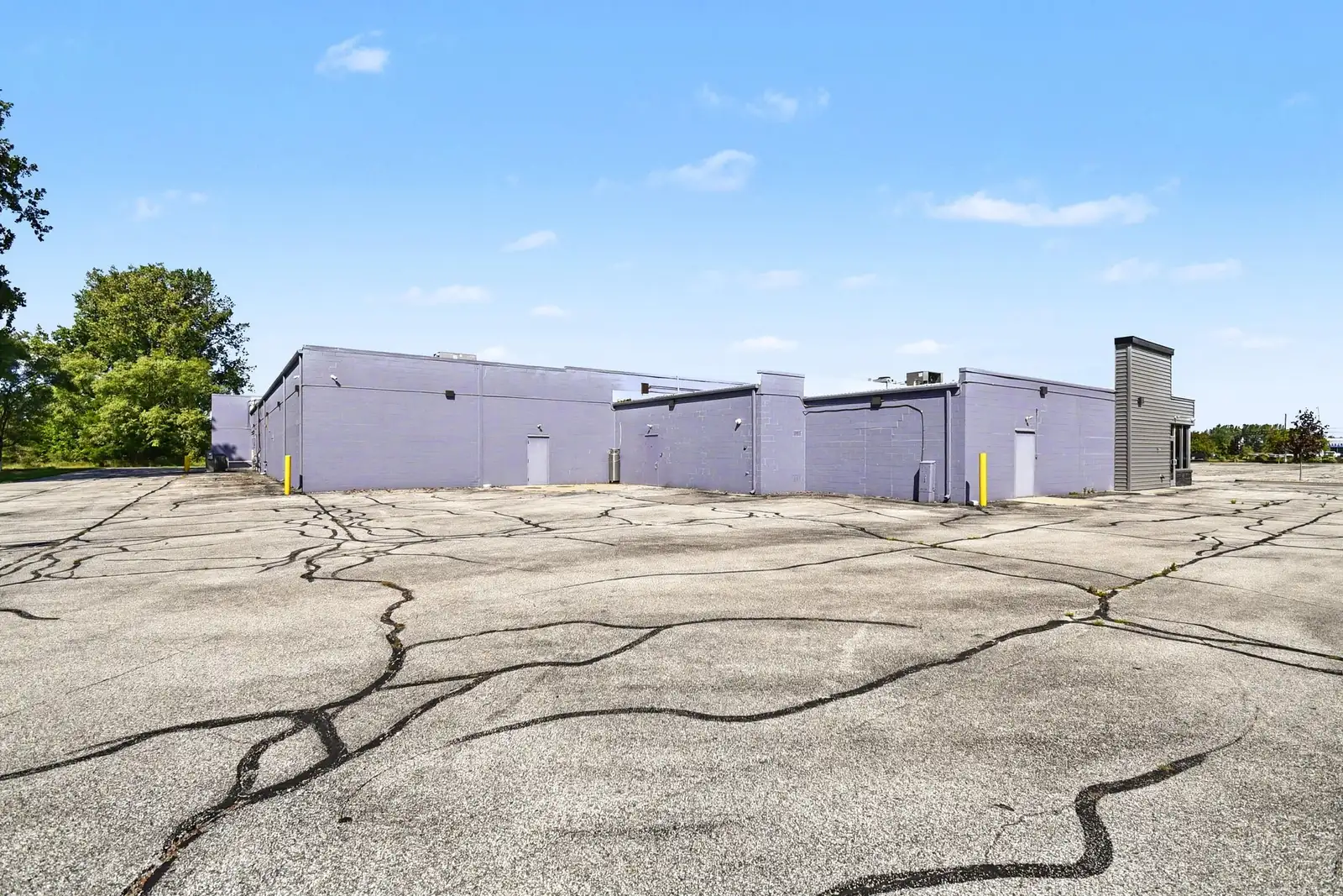 8845 Gratiot Rd image 21