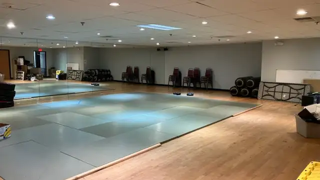 Suite L image