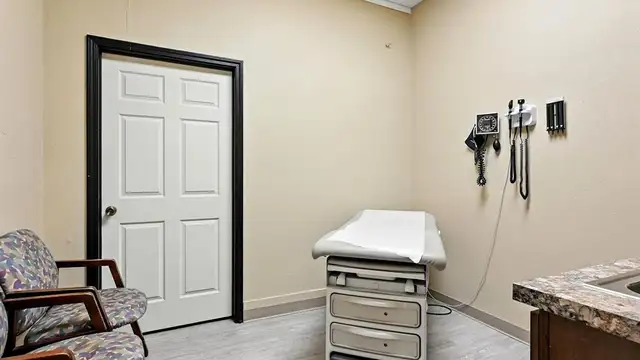 View image 11
