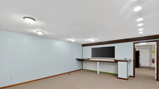 View image 17