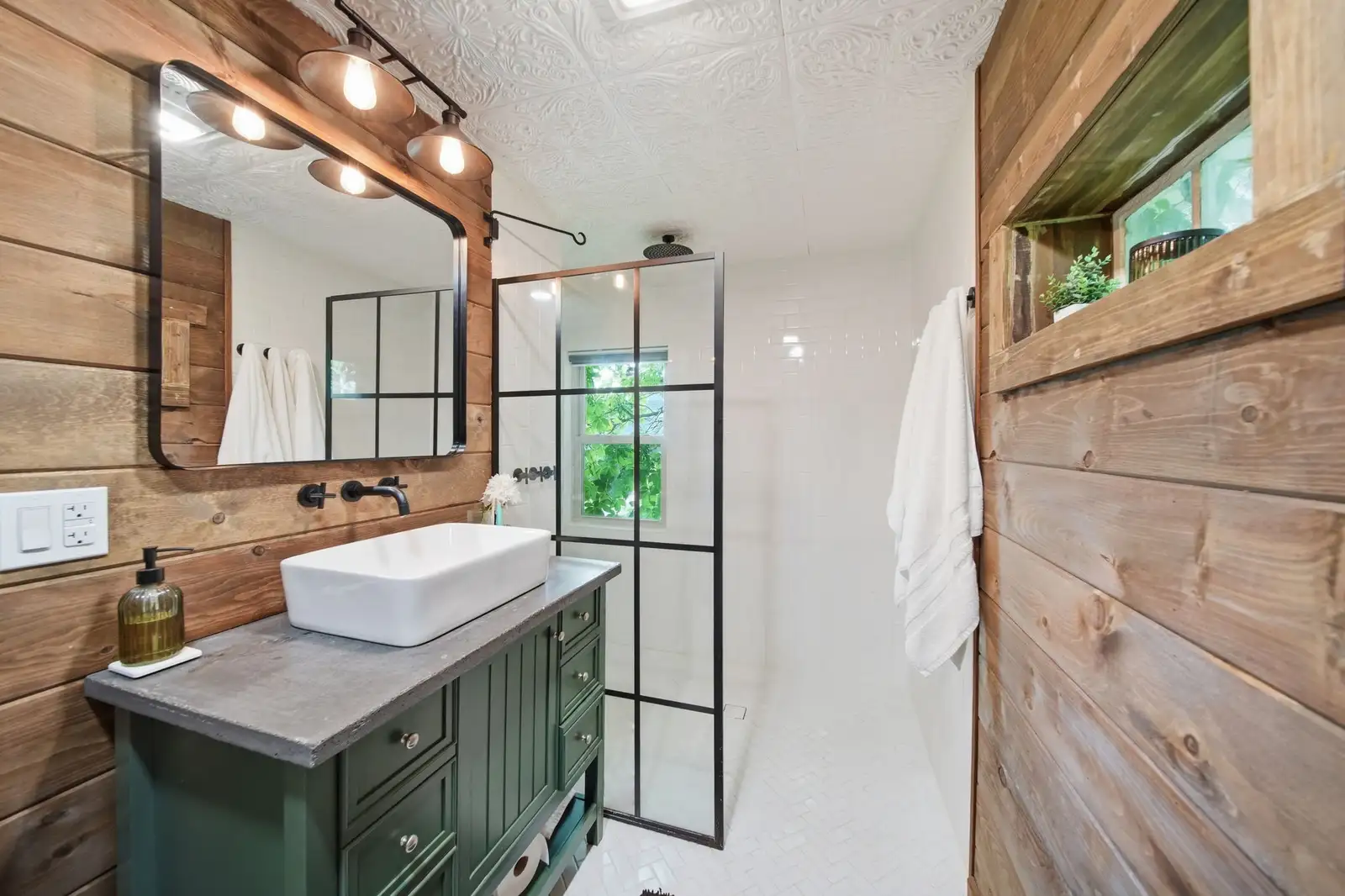 11242 Devereaux Rd image 24