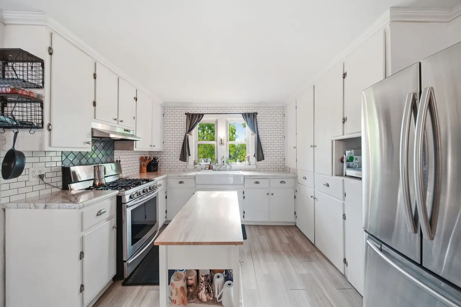 11242 Devereaux Rd image 17