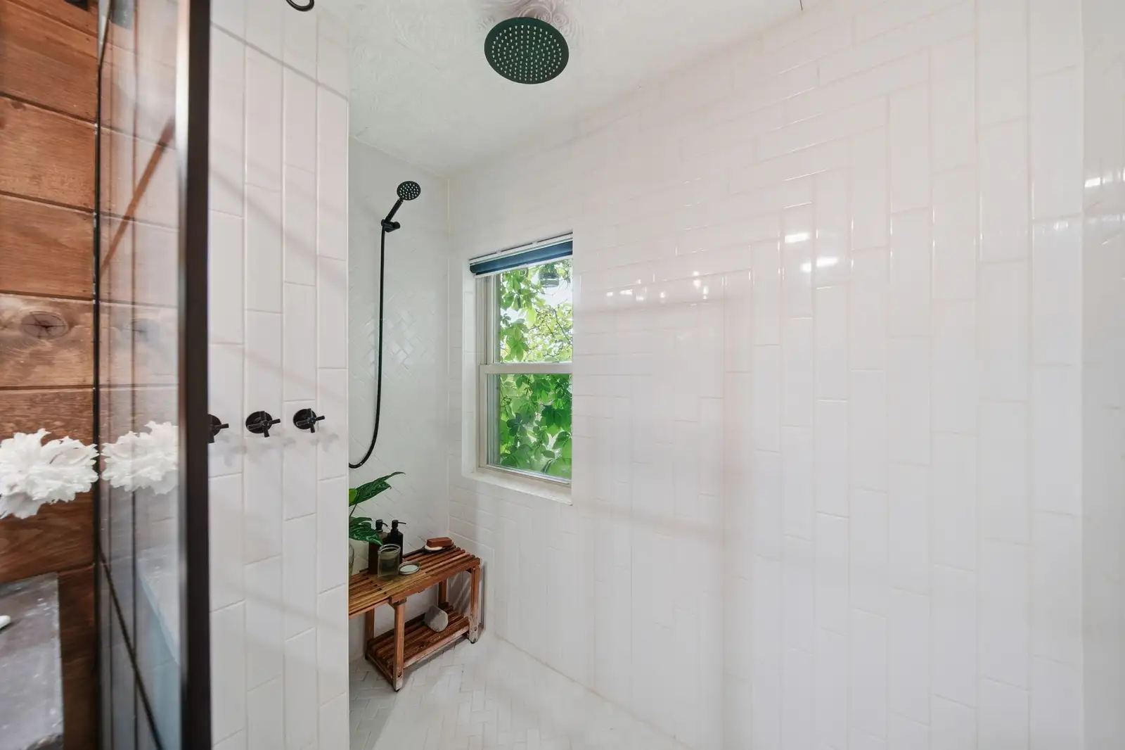 11242 Devereaux Rd image 23