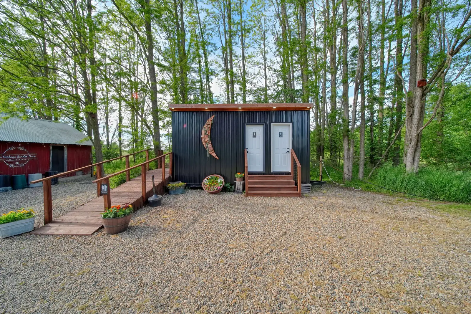 11242 Devereaux Rd image 90