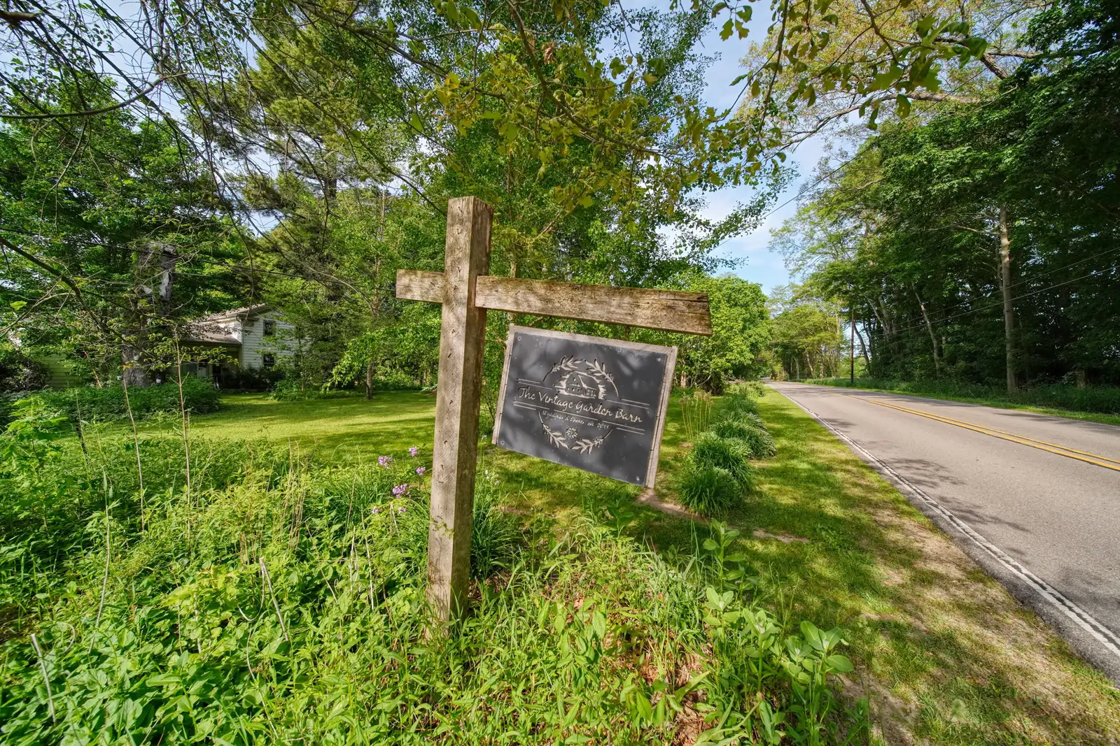 11242 Devereaux Rd image 2