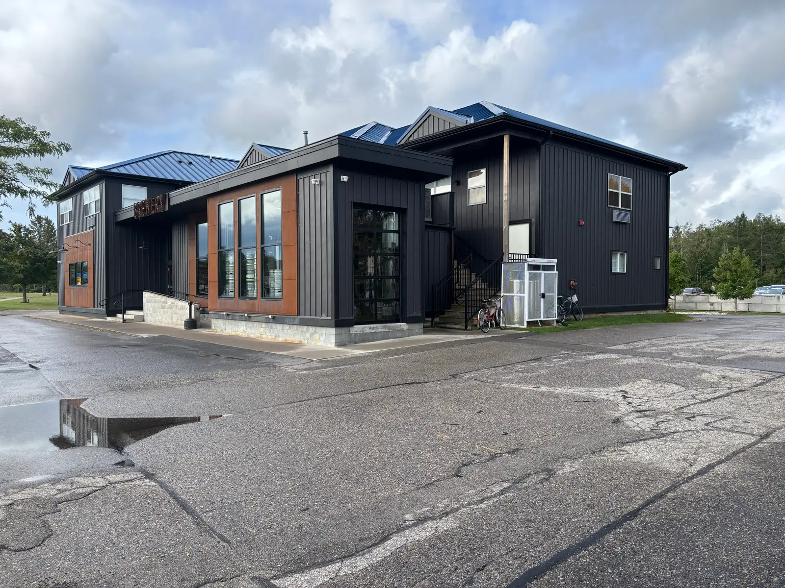 810 S Huron Ave image 3