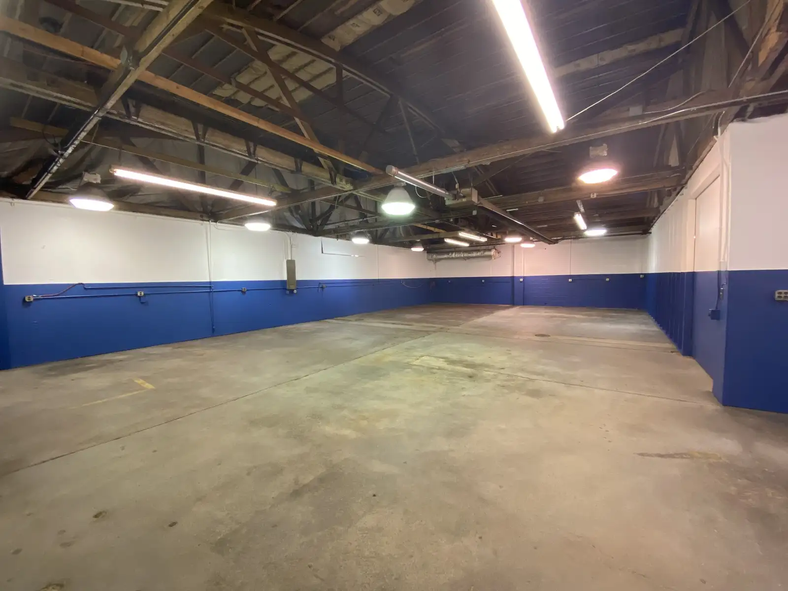 Warehouse for Lease in Chelsea image 4