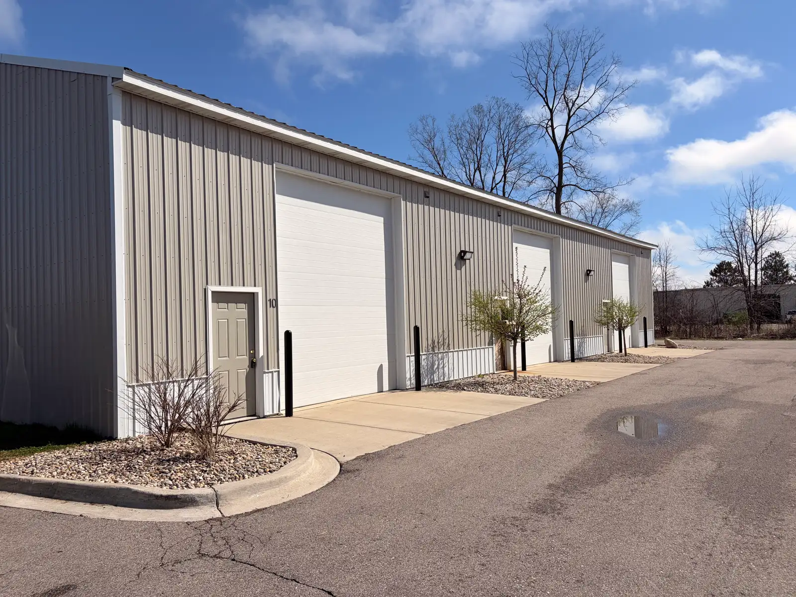 3235 E. Reid Rd image 6