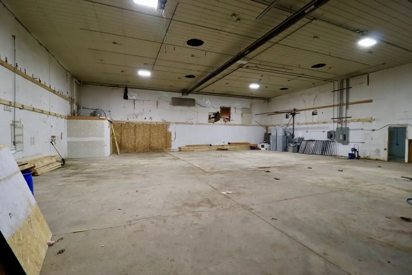 66375 S Forest Ave – Buildings A & B image 6