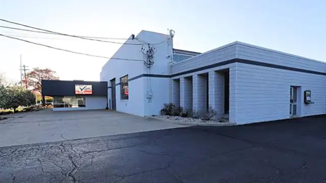 1415 E Pierson Rd thumbnail 3