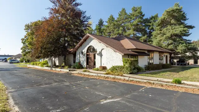 3024 Commerce Dr Unit 13 thumbnail 2
