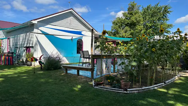 View image 17