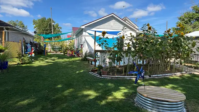 View image 18