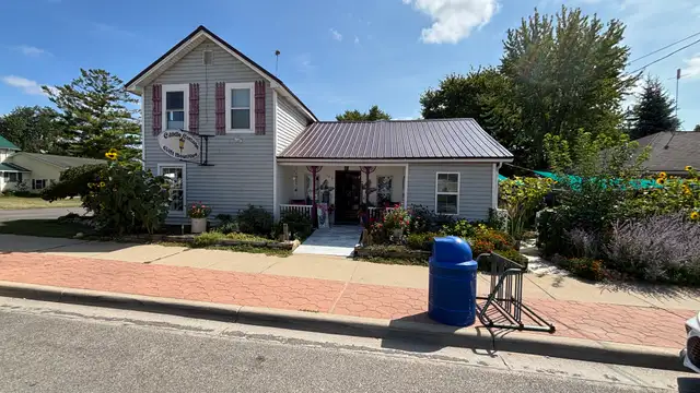 203 S Main St thumbnail 3