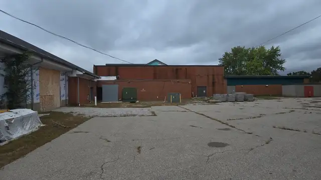 Pinckney - Retail/Office/Industrial/Development Site thumbnail 4