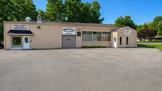 3980 Pine Grove Ave thumbnail 3