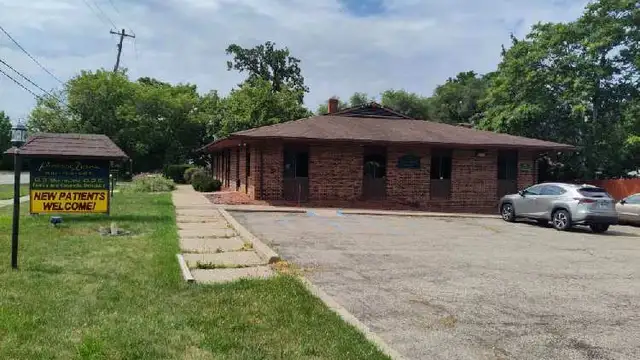 3280 S Grand Traverse Ave thumbnail 2