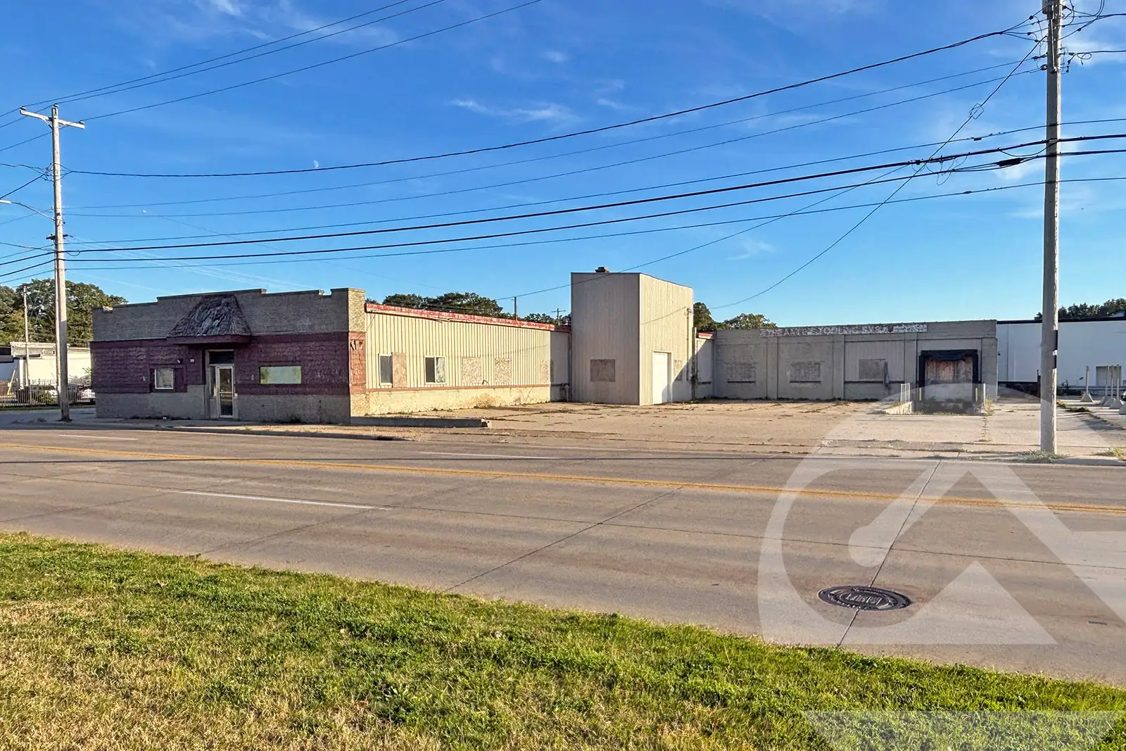301 W. Laketon Ave image 1