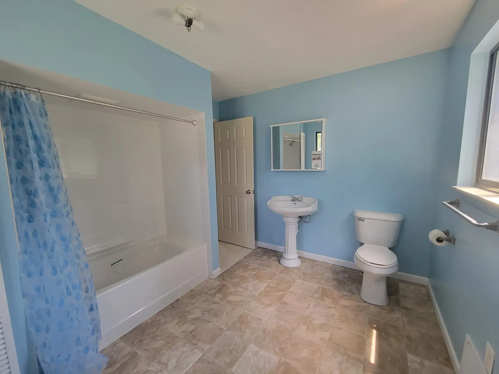 11372 N Linden Rd image 10