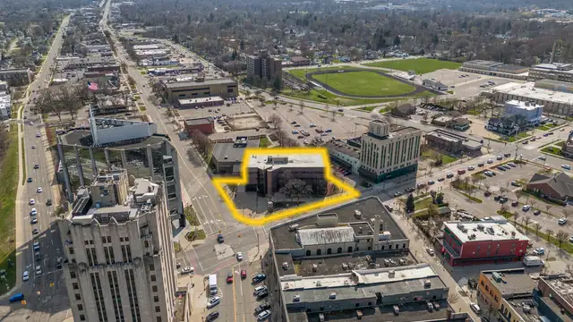 Offices Available! thumbnail 2
