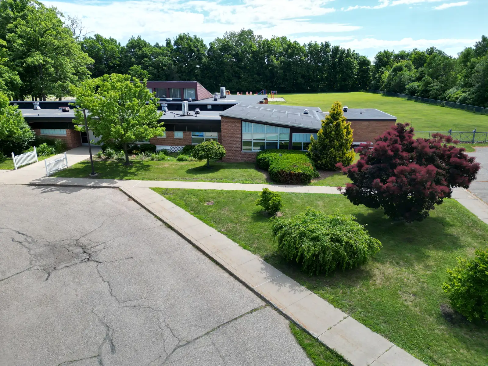 11218 N Linden Rd image 5