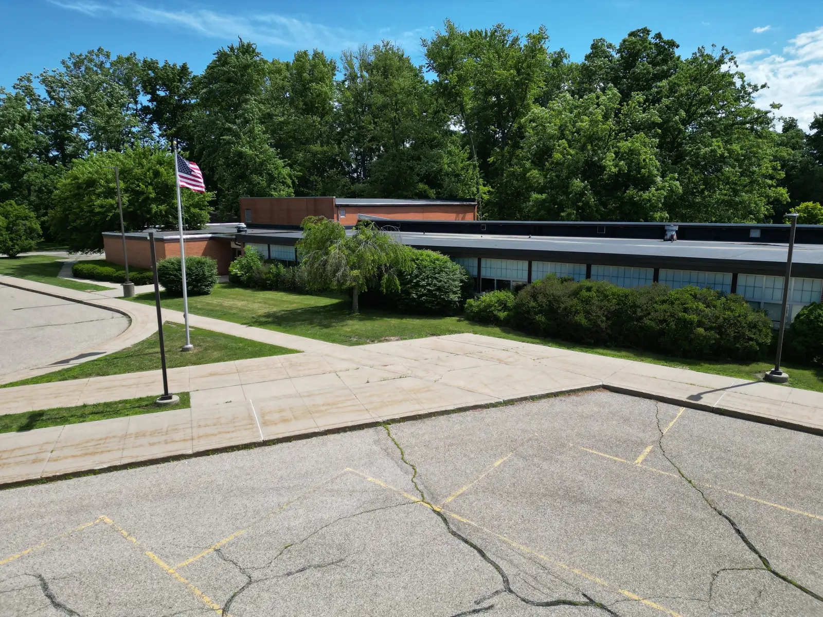 11218 N Linden Rd image 6