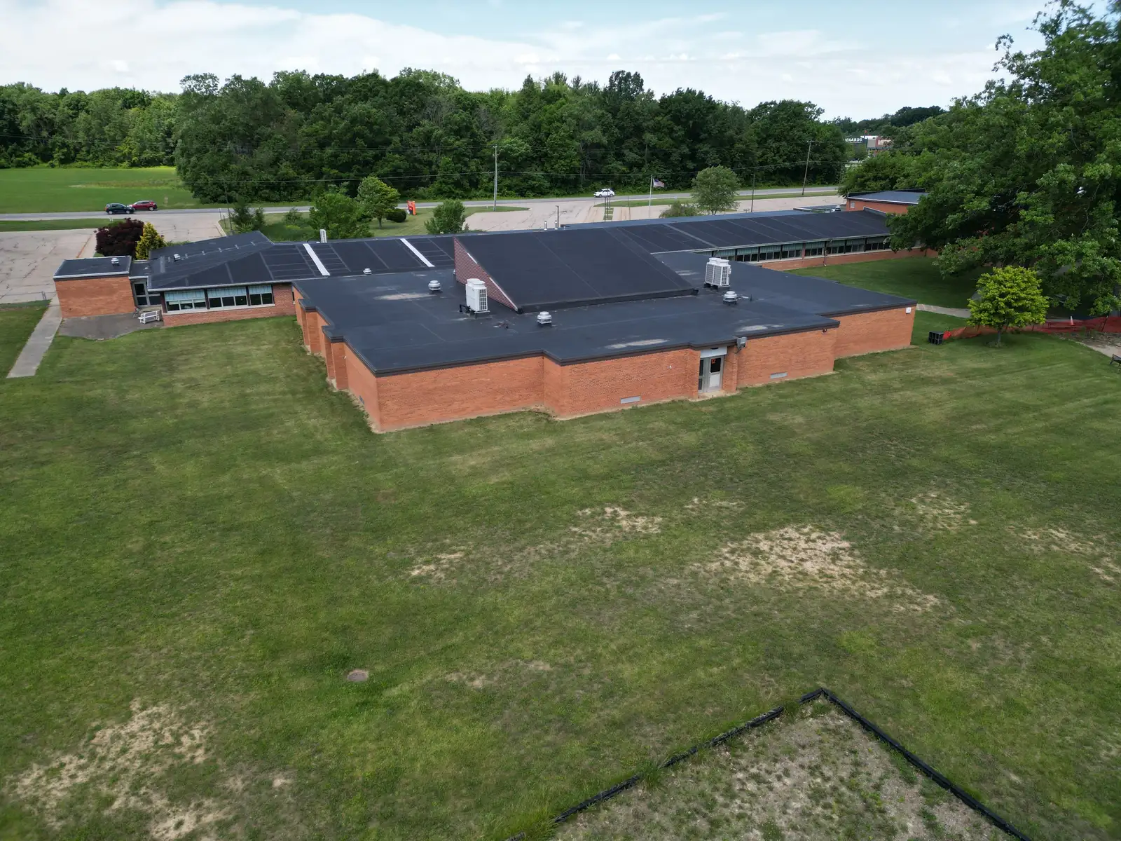 11218 N Linden Rd image 11