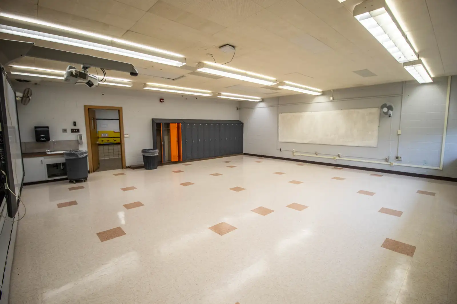 11218 N Linden Rd image 37