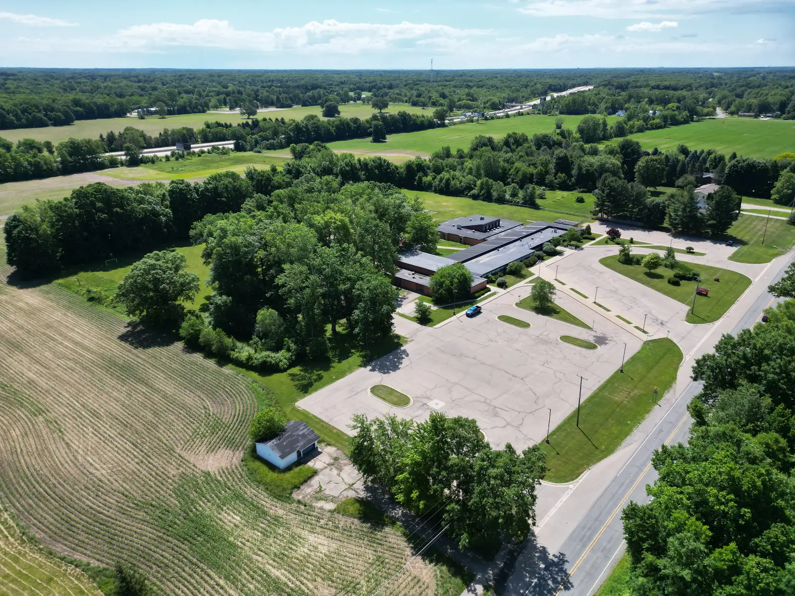 11218 N Linden Rd image 15
