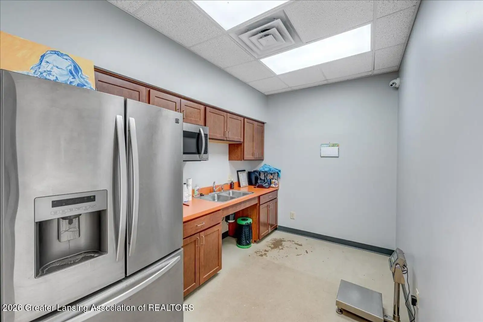 2305 N High St image 4
