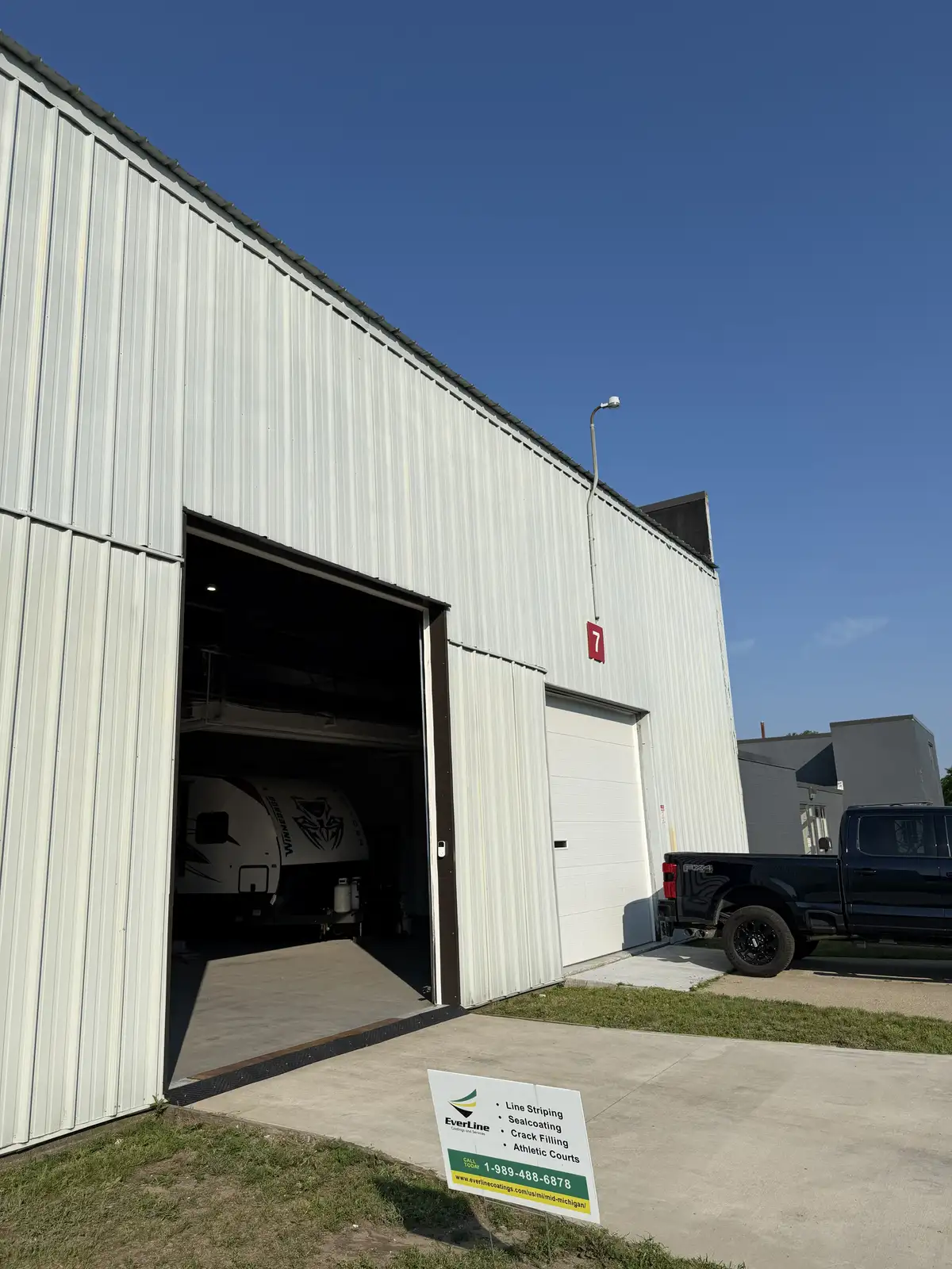 Warehouse and Office Space image 15