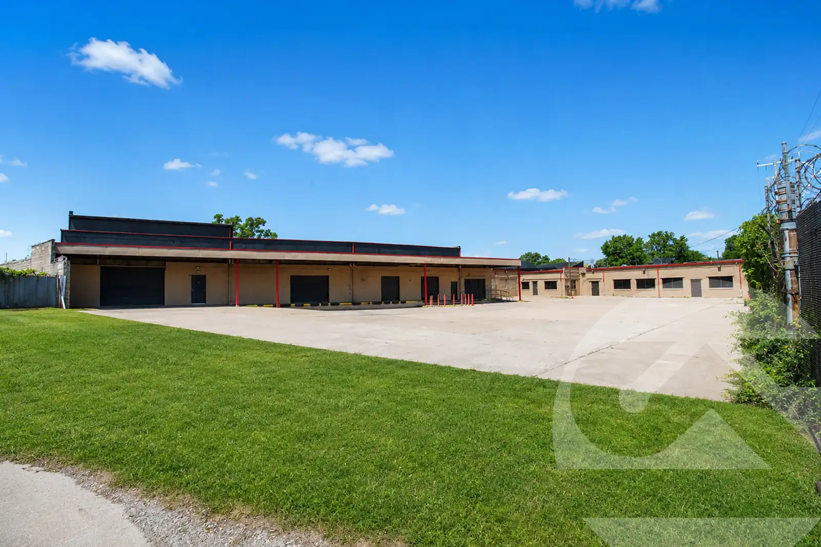 2501 Fenkell Ave image 1