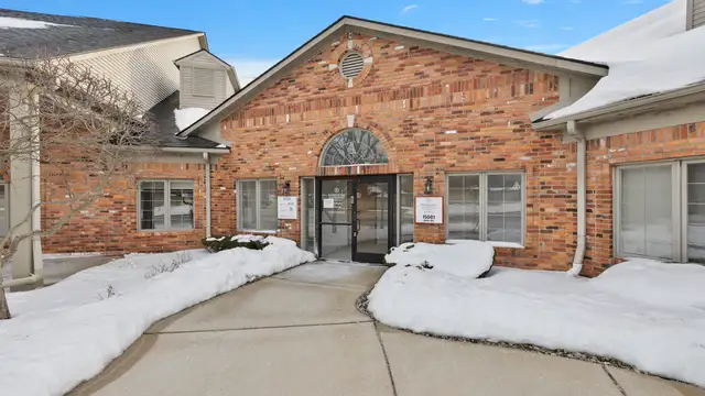 15501 Metro Pkwy thumbnail 4