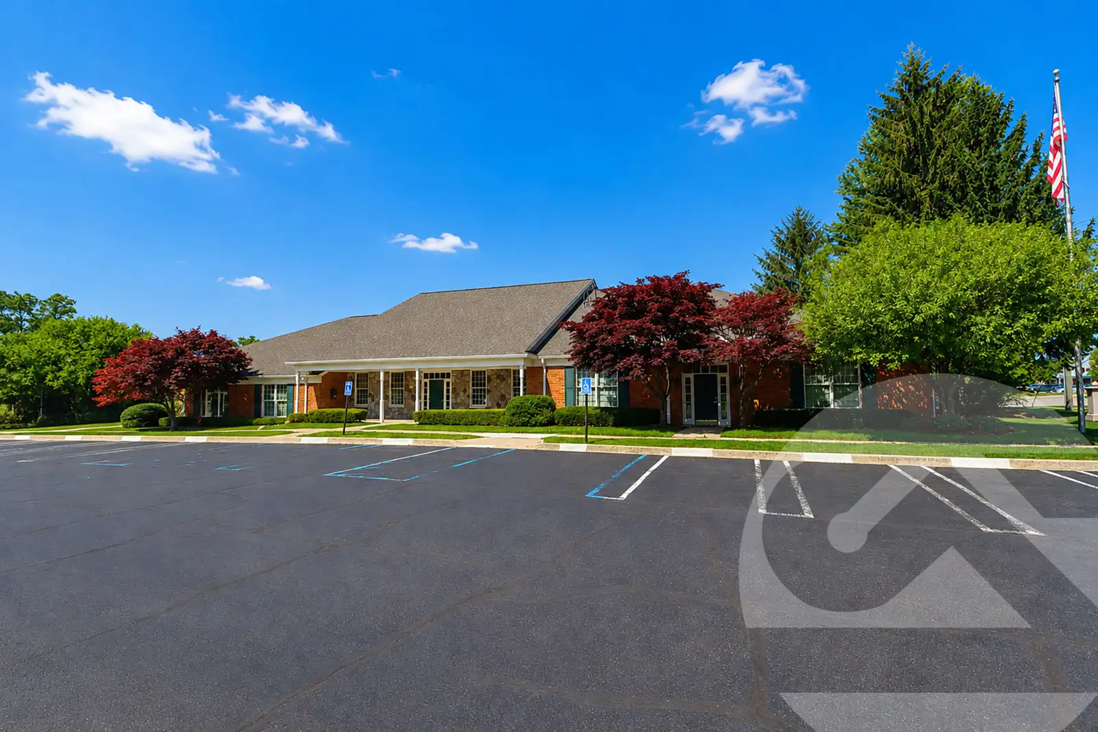 21599 W 11 Mile Rd, Southfield, MI 48076