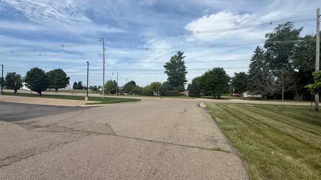 1123 S Jefferson St thumbnail 3