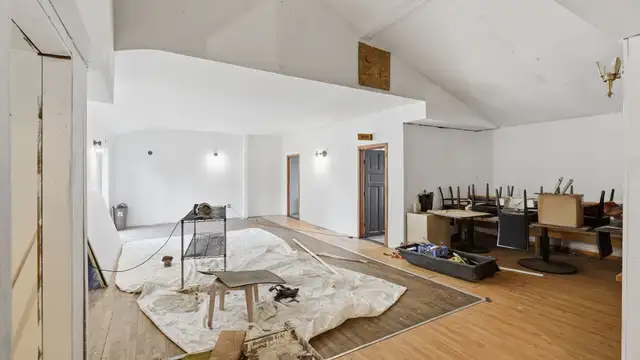 View image 11