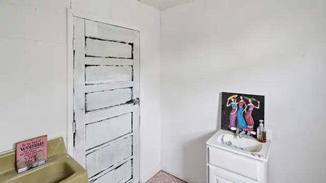 View image 13