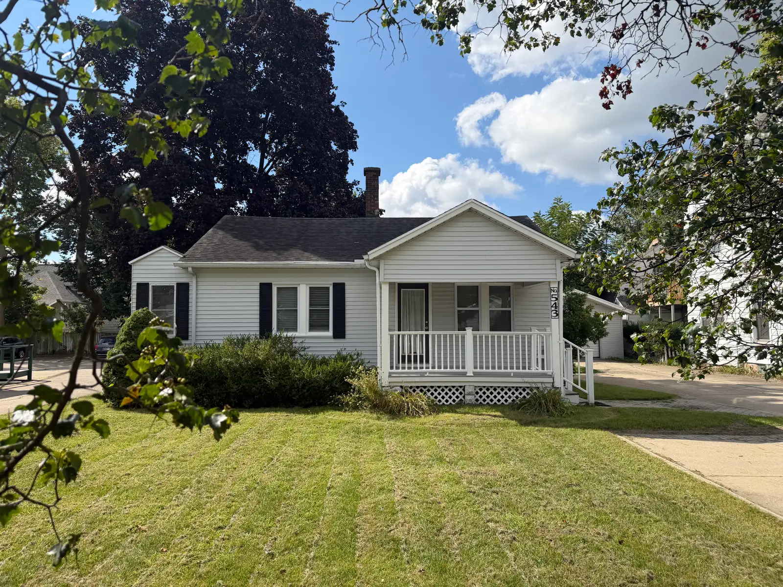 543 Lincolnway W image 1