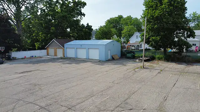 716 Bradley St thumbnail 2
