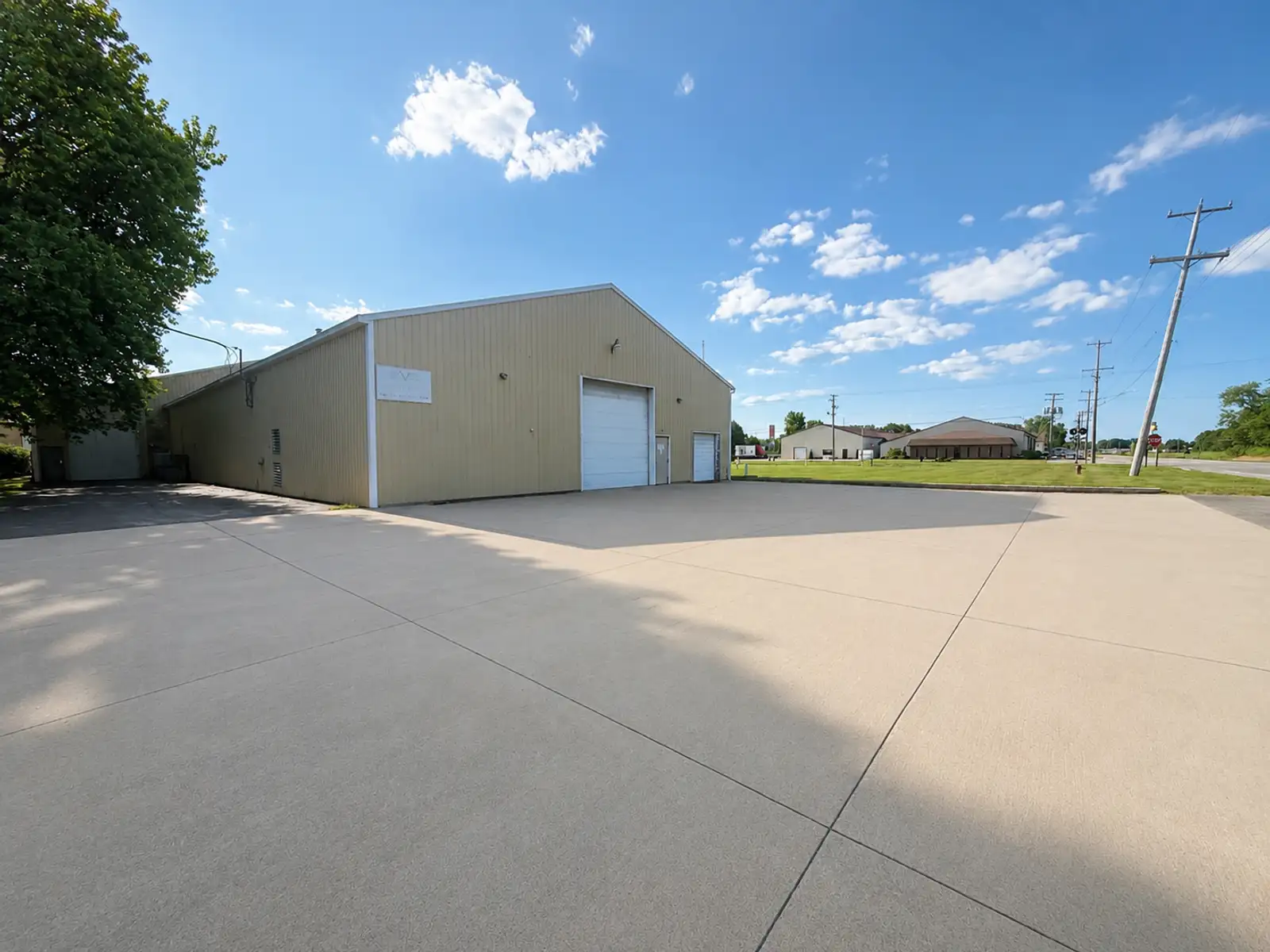 3233 Dove Rd image 2