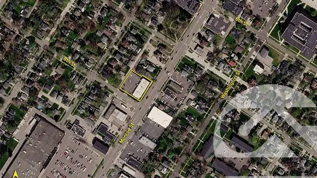 750 S Monroe St thumbnail 3