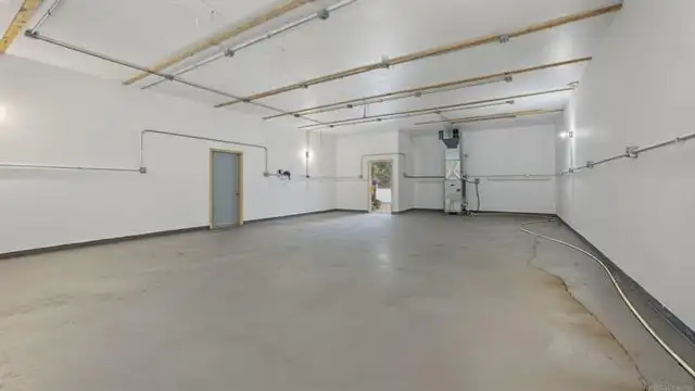 View image 18
