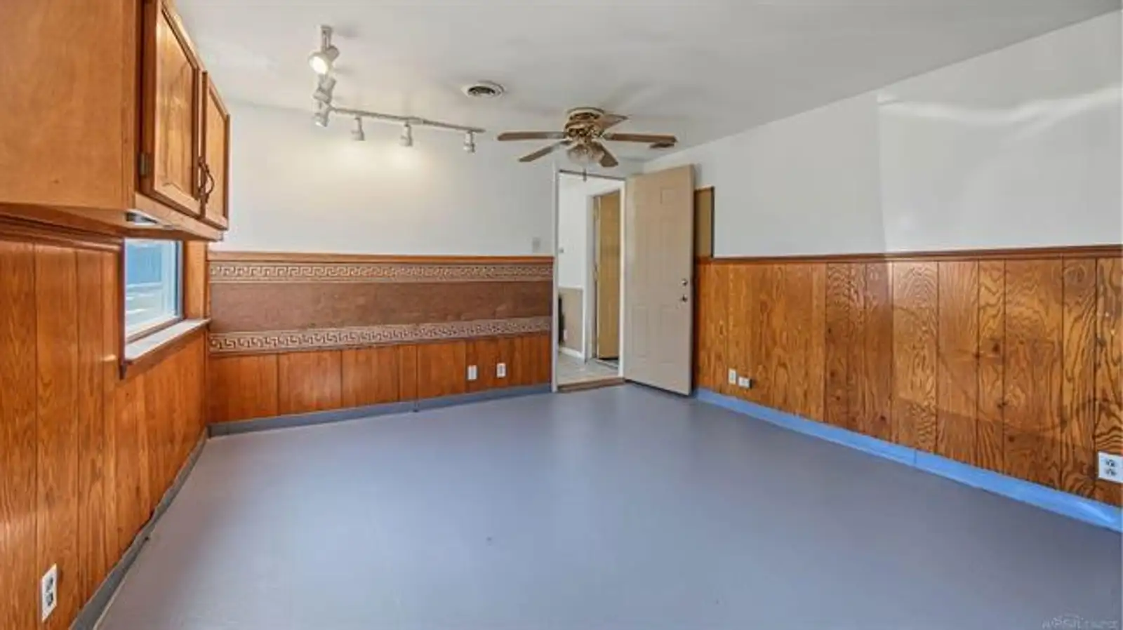 3905 32nd St image 14