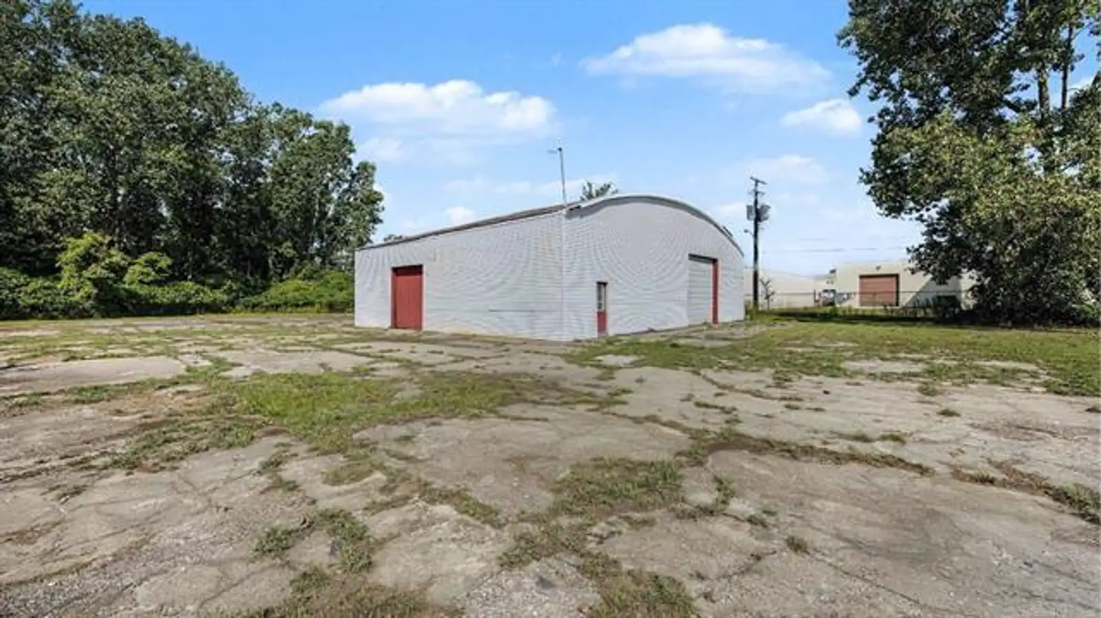3905 32nd St image 38