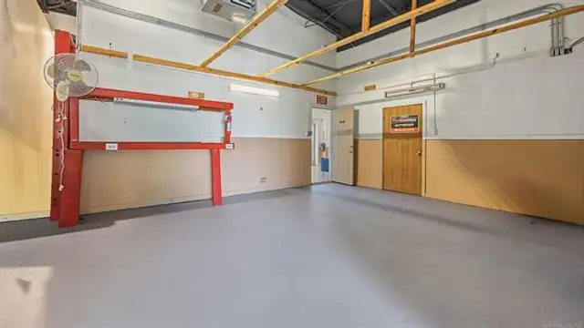 View image 17